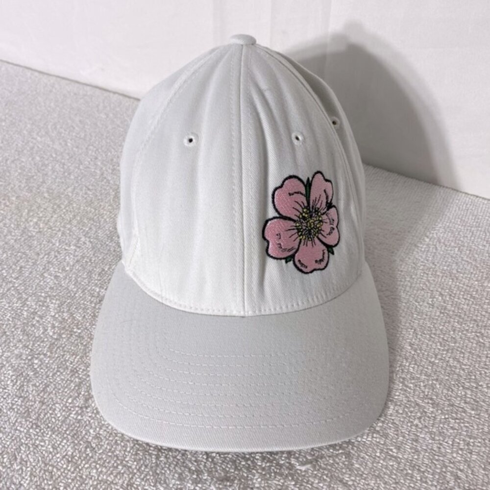 5/$25 Wild Rose Academy White Flex Fit Embroidered Rose Ball Cap HatL/XL